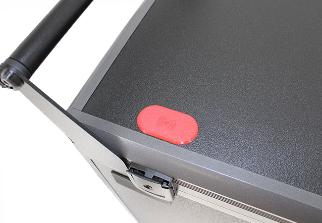 Detailansicht des NFC-Schließsystems am ILLTECxCompact Charge Trolley für kontrollierten Zugriff